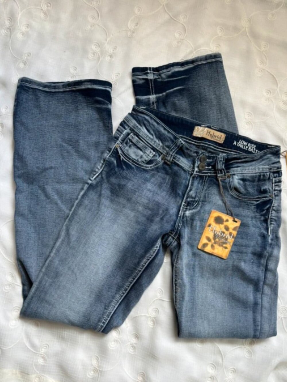 Hybrid Light washed low rise flare jeans size 1